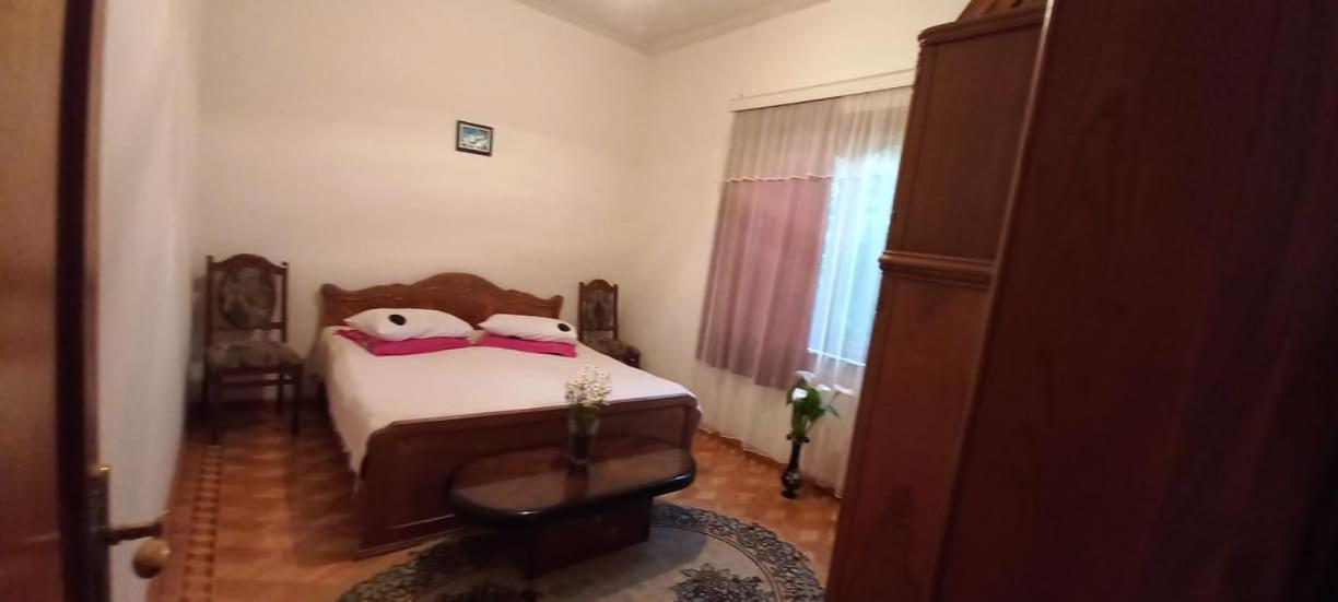 Сибиряк Tskaltubo Bagian luar foto